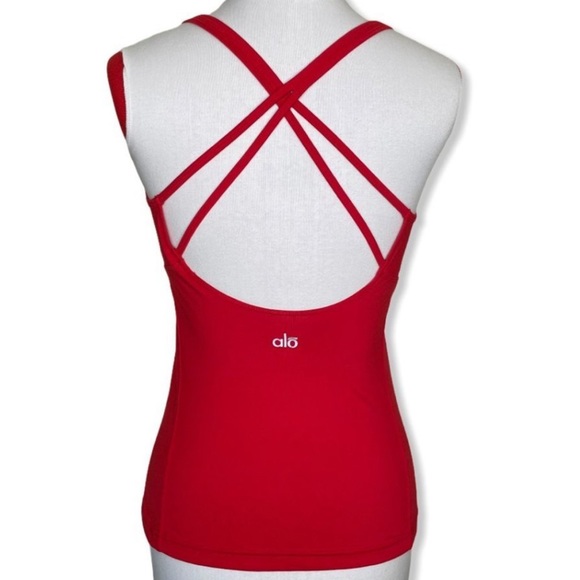 Alo Lotus Bra Tank in Poppy - Picture 4 of 6